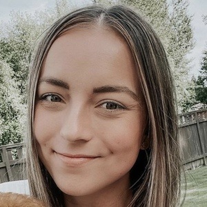 Becca Tapert, 31 (攝影家)