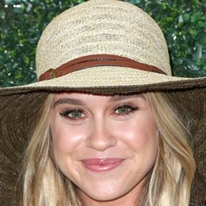 Becca Tobin image 4