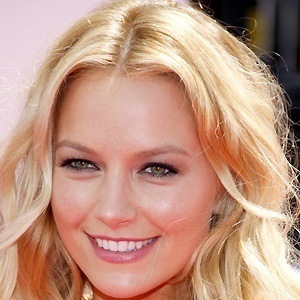 Becki Newton image 3
