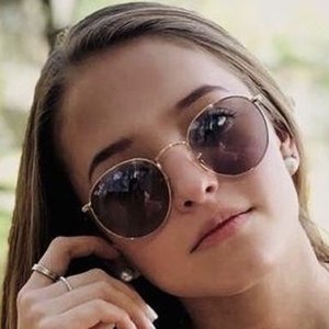 begovelazquezz, 21 (TikTok Star)