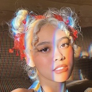 Behwah, 25 (Instagram Star)