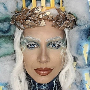 Beka Shamrock, 34 (Estrella de TikTok)