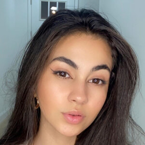 Bela Bagunça, 18 (Star di YouTube)