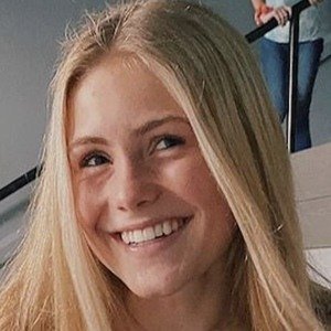 Bella Horiszny, 21 (TikTok Star)