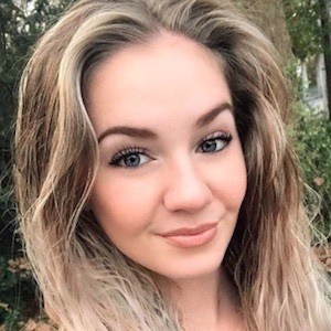 Bella Rahbek, 30 (YouTube明星)