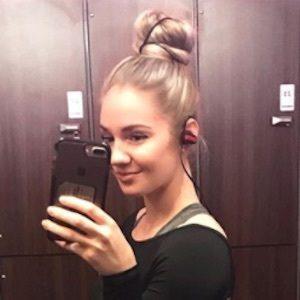 Bella Rahbek, 30 (YouTube Star)