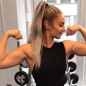 Bella Rahbek, 30 (YouTube Star)