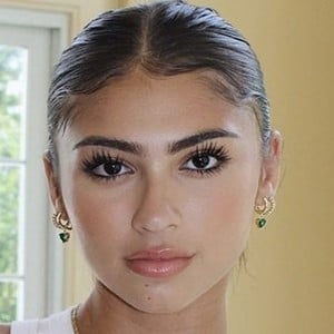 Bella Ramirez, 23 (TikTok明星)