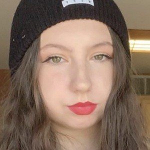 Bella Thier, 21 (TikTok Star)