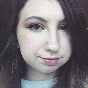 Bella Thier, 21 (TikTok Star)