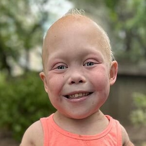 Bella Thomson (2013 - 2024) (Instagram Star)