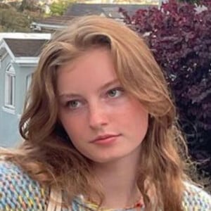 Bella Von Becker, 22 (TikTok Star)