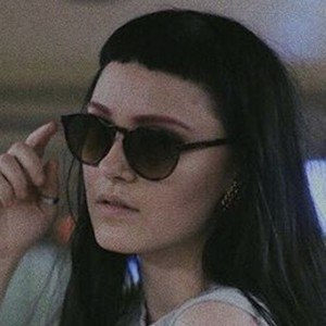 Belle Jewel, 28 (Pop Singer)