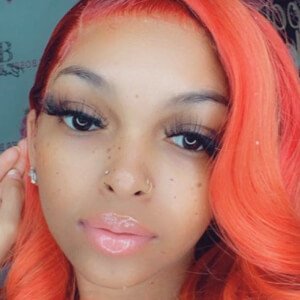 Krystalogy (YouTube Star) - Age, Birthday, Bio, Facts, Family, Net