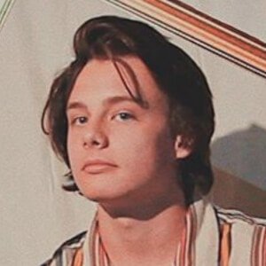 Bennett Curran, 22 (TikTok明星)