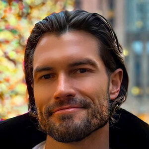 Bennett Jordan image 9