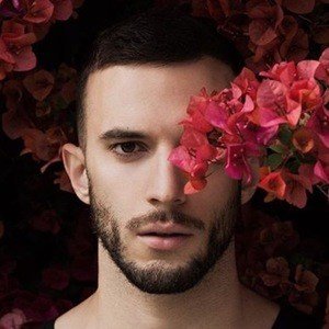 Bennyptweets, 38 (Instagram Star)