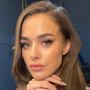 Bensu Soral, 34 (TV Actress)