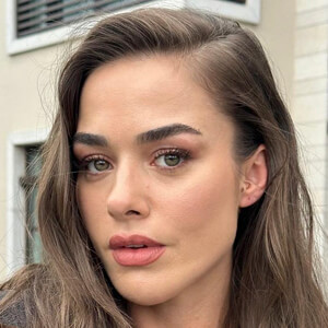 Bensu Soral, 34 (Actriz de Televisión)