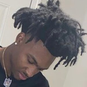 BentleyTv, 24 (YouTube Star)