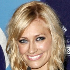 Beth Behrs, 39 (TV-Schauspielerin)