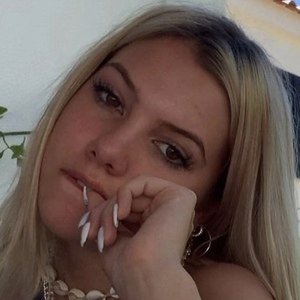 Beth Colley, 22 (TikTok Star)