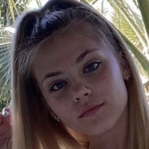 Beth Taylor, 22 (TikTok Star)