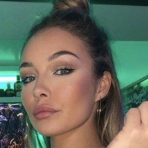 Bethany Azura image 4