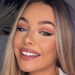 Bethany Azura image 7