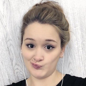 Bethany Wilhelm, 30 (YouTube明星)