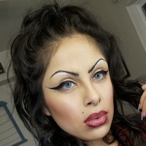 Bianca Linares, 34 (Makeup Artist)