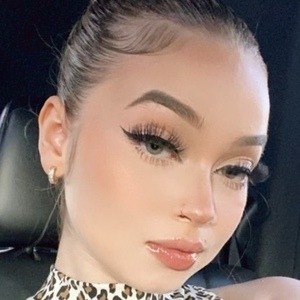 Bighomiearii, 24 (Звезда Инстаграма)