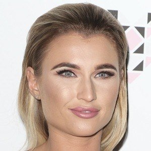 Billie Faiers image 8