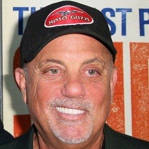 Billy Joel, 74 (Cantante de Rock)