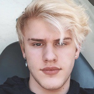 Billy Storm, 24 (TikTok明星)