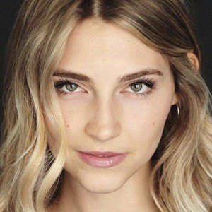 Biz Betzing, 29 (Instagram明星)