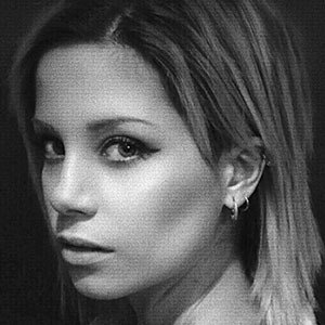 BJean, 34 (Star d'Instagram)