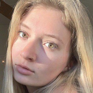 Blondebeastie, 22 (TikTok Star)