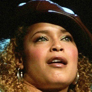 Blu Cantrell (R&B Singer) - Age, Birthday, Bio, Facts, Family, Net