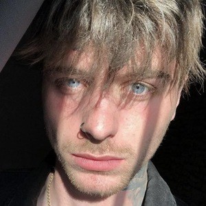 Blujayss, 25 (TikTok明星)