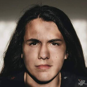 Boban Bosevski, 22 (Estrelas do YouTube)