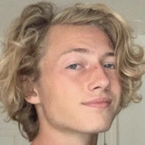 Bombasticboinoah, 22 (TikTok Star)