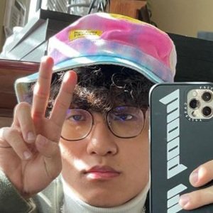 Bomiiao, 24 (YouTube Star)