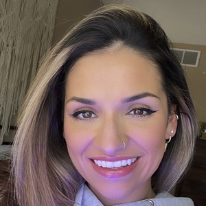 Bonnie Balderas Cox, 37 (TikTok明星)