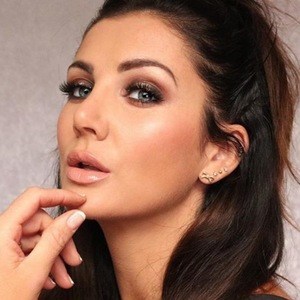 Bonnie G, 38 (化妆师)