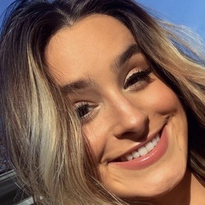 bonniejoeeee, 21 (TikTok Star)