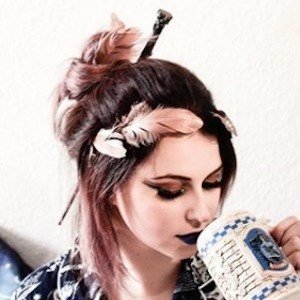 Book Roast, 33 (YouTube明星)