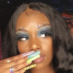 Bookieebaybee, 27 (TikTok明星)