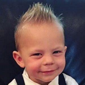 Boston Hoellein, 12 (YouTube明星)