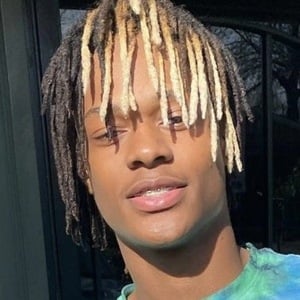 braceface_.nunu, 20 (TikToker)